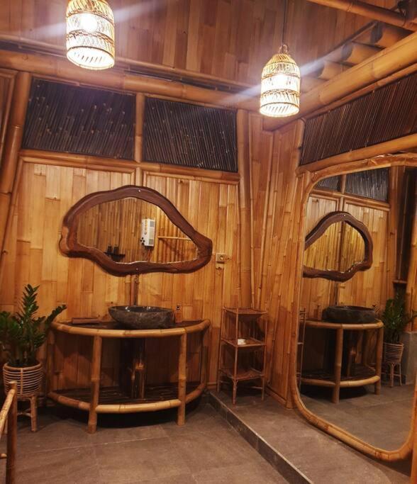 Eco Bamboo Island Bali - Bamboo House #4 Villa Selat Buitenkant foto